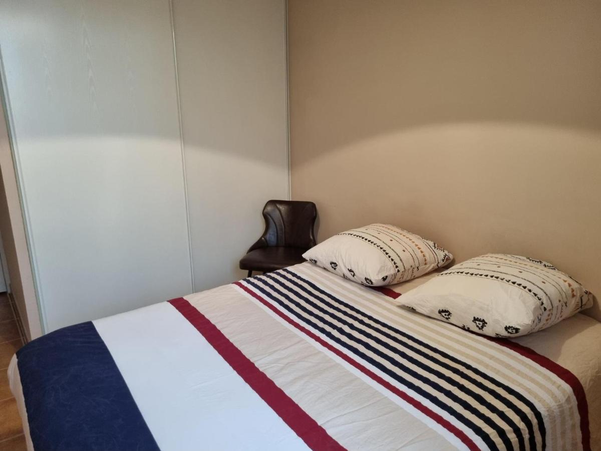 Appartement 1 Avec Piscine *