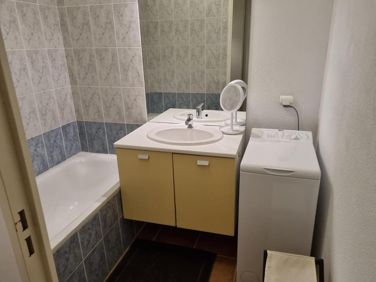 Apartment 1 Avec Piscine *